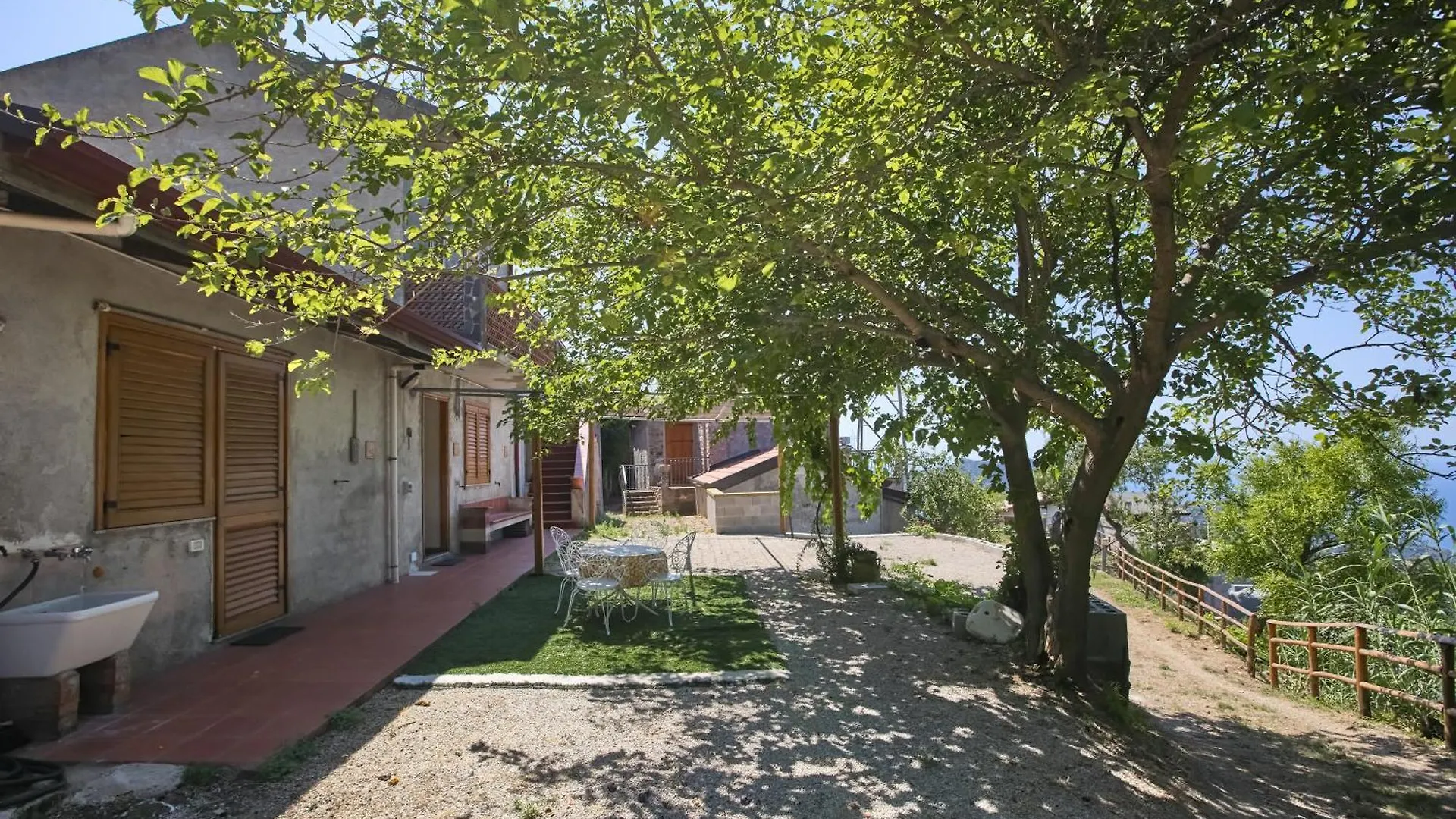 Rustico 'Al Casale' Villa Gioiosa Marea Holiday home
